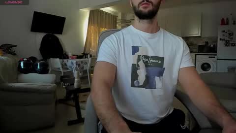 Snapshot of hard_chriss chatting on 11/02/25, 09:44 Hard Cock online show from 11/02/25, 09:44