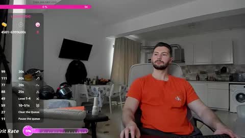 Snapshot of hard_chriss chatting on 12/04/25, 10:13 Hard Cock online show from 12/04/25, 10:13