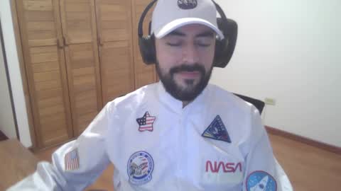 Snapshot of hard_cock_dude chatting on 11/01/25, 11:51 Hard cock dude online show from 11/01/25, 11:51