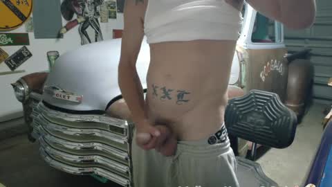 Snapshot of hard_knoxx1 chatting on 04/15/26, 03:46 hard_knoxx1 online show from 04/15/26, 03:46