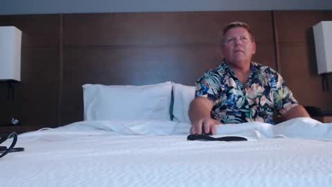 Snapshot of hardblondcouplehawaii chatting on 12/05/25, 04:54 Steele and Cassie online show from 12/05/25, 04:54