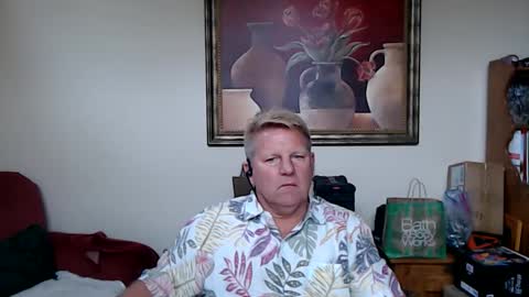 Snapshot of hardblondcouplehawaii chatting on 12/21/25, 07:32 Steele and Cassie online show from 12/21/25, 07:32