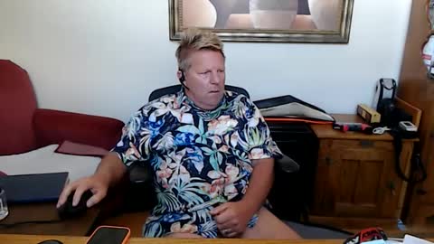 Snapshot of hardblondcouplehawaii chatting on 03/03/26, 06:25 Steele and Cassie online show from 03/03/26, 06:25