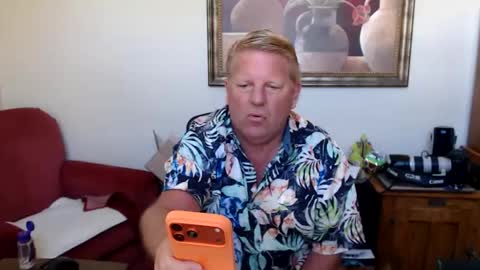 Snapshot of hardblondcouplehawaii chatting on 03/24/26, 06:35 Steele and Cassie online show from 03/24/26, 06:35