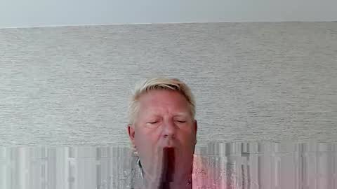 Snapshot of hardblondcouplehawaii chatting on 05/12/26, 09:12 Steele and Cassie online show from 05/12/26, 09:12