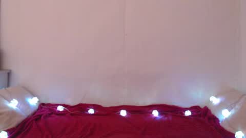 Emily online show from 04/08/26, 09:48