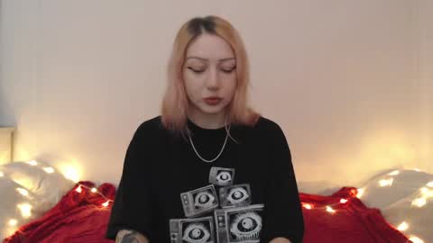Emily online show from 05/25/26, 08:59