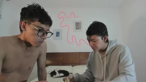 Snapshot of hardcoreheat_ind chatting on 02/23/26, 11:24 kade and demi independent models online show from 02/23/26, 11:24