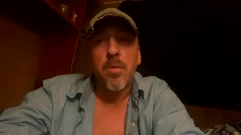 Snapshot of harddick4u3984 chatting on 11/23/25, 12:38 harddick4u3984 online show from 11/23/25, 12:38