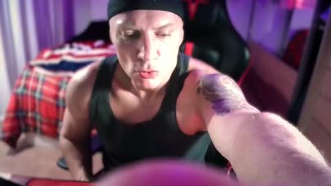 Snapshot of hardmattsteel chatting on 01/12/25, 01:27 MATTSTEEL - ITALIAN STALLION online show from 01/12/25, 01:27