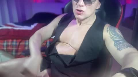 Snapshot of hardmattsteel chatting on 02/08/25, 01:32 MATTSTEEL - ITALIAN STALLION online show from 02/08/25, 01:32