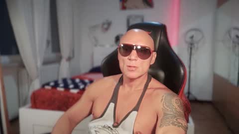 Snapshot of hardmattsteel chatting on 09/24/25, 12:52 MATTSTEEL - ITALIAN STALLION online show from 09/24/25, 12:52