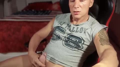 Snapshot of hardmattsteel chatting on 09/27/25, 01:32 MATTSTEEL - ITALIAN STALLION online show from 09/27/25, 01:32