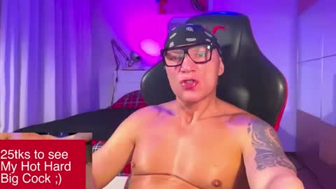 Snapshot of hardmattsteel chatting on 11/30/25, 11:25 MATTSTEEL - ITALIAN STALLION online show from 11/30/25, 11:25