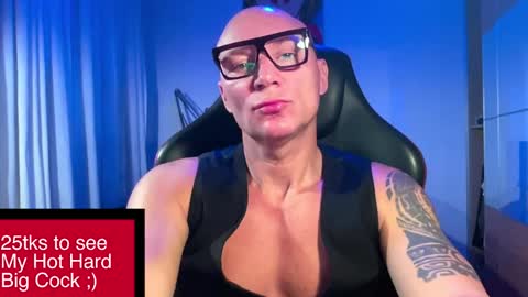 Snapshot of hardmattsteel chatting on 12/01/25, 11:37 MATTSTEEL - ITALIAN STALLION online show from 12/01/25, 11:37