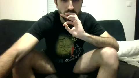 Mika online show from 02/09/25, 10:21