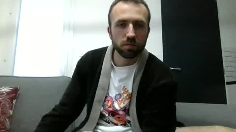 Mika online show from 04/03/26, 06:28