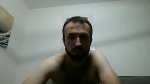 Mika online show from 04/17/26, 11:30