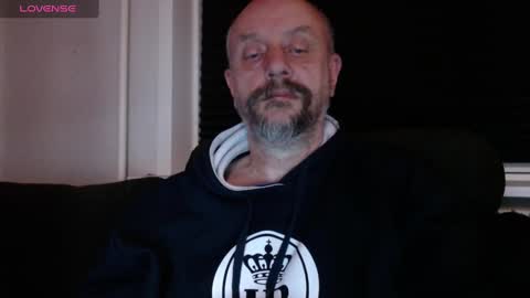 Snapshot of hardmrlazy chatting on 12/26/24, 06:33 MrLazy online show from 12/26/24, 06:33