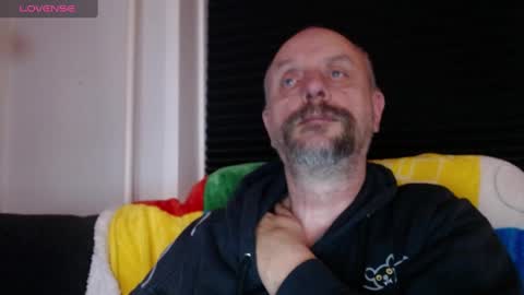 Snapshot of hardmrlazy chatting on 12/29/24, 01:02 MrLazy online show from 12/29/24, 01:02