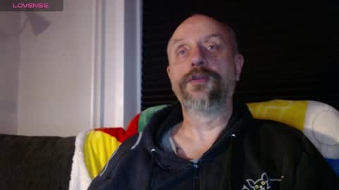 Snapshot of hardmrlazy chatting on 12/29/24, 03:24 MrLazy online show from 12/29/24, 03:24
