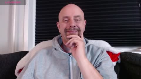 Snapshot of hardmrlazy chatting on 01/06/25, 06:41 MrLazy online show from 01/06/25, 06:41