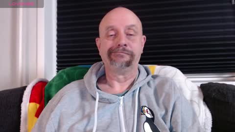 Snapshot of hardmrlazy chatting on 01/07/25, 09:35 MrLazy online show from 01/07/25, 09:35
