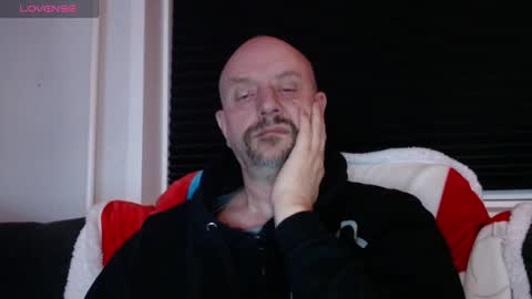 Snapshot of hardmrlazy chatting on 01/11/25, 07:49 MrLazy online show from 01/11/25, 07:49