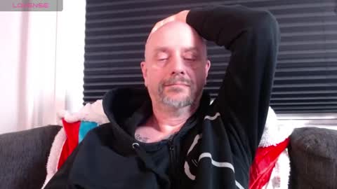 Snapshot of hardmrlazy chatting on 01/13/25, 06:59 MrLazy online show from 01/13/25, 06:59