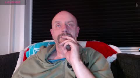 Snapshot of hardmrlazy chatting on 01/14/25, 05:56 MrLazy online show from 01/14/25, 05:56