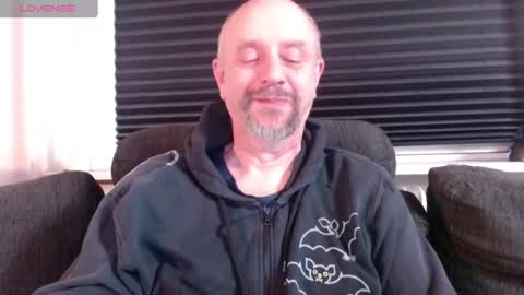 Snapshot of hardmrlazy chatting on 02/05/25, 06:48 MrLazy online show from 02/05/25, 06:48