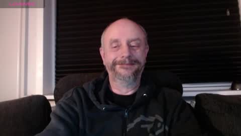 Snapshot of hardmrlazy chatting on 02/22/25, 07:03 MrLazy online show from 02/22/25, 07:03