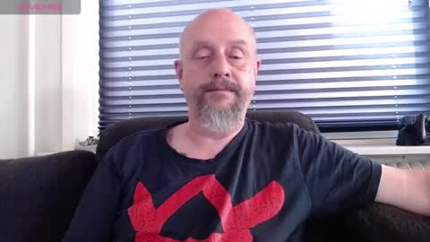 Snapshot of hardmrlazy chatting on 09/09/25, 02:38 MrLazy online show from 09/09/25, 02:38