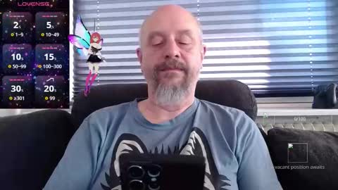 Snapshot of hardmrlazy chatting on 09/25/25, 02:21 MrLazy online show from 09/25/25, 02:21