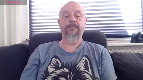 Snapshot of hardmrlazy chatting on 09/26/25, 10:19 MrLazy online show from 09/26/25, 10:19