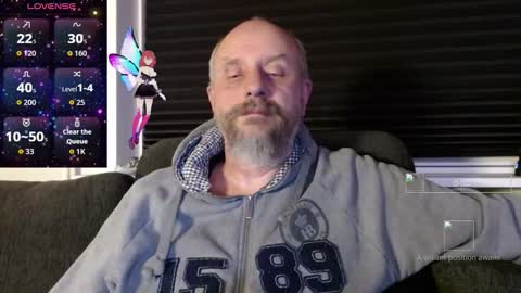 Snapshot of hardmrlazy chatting on 10/13/25, 06:08 MrLazy online show from 10/13/25, 06:08