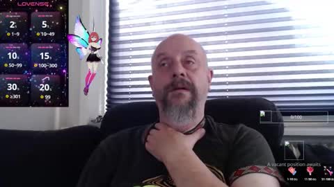 Snapshot of hardmrlazy chatting on 11/02/25, 09:33 MrLazy online show from 11/02/25, 09:33