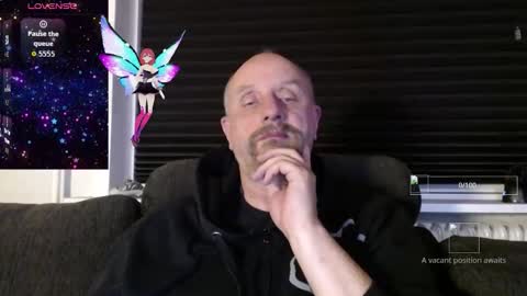 Snapshot of hardmrlazy chatting on 11/17/25, 07:19 MrLazy online show from 11/17/25, 07:19