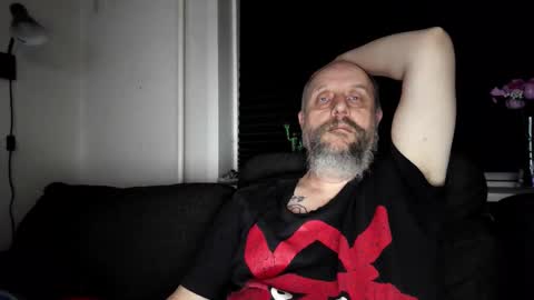 Snapshot of hardmrlazy chatting on 02/28/26, 05:25 MrLazy online show from 02/28/26, 05:25