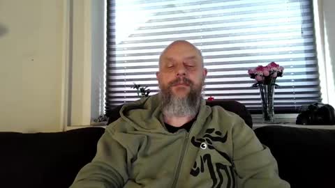Snapshot of hardmrlazy chatting on 05/21/26, 07:15 MrLazy online show from 05/21/26, 07:15