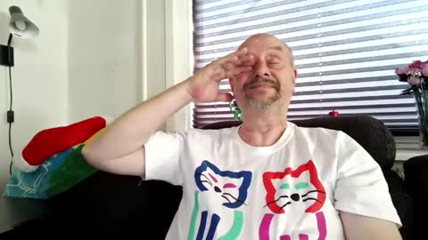 Snapshot of hardmrlazy chatting on 06/06/26, 02:44 MrLazy online show from 06/06/26, 02:44