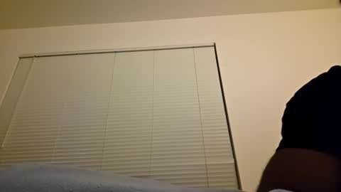 Snapshot of hardone00000 chatting on 12/20/25, 03:02 hardone00000 online show from 12/20/25, 03:02