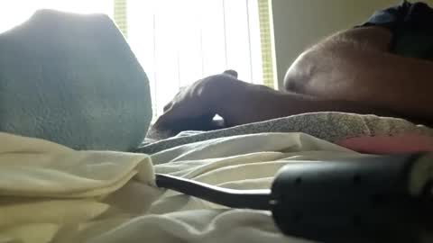 Snapshot of hardone00000 chatting on 12/21/25, 05:42 hardone00000 online show from 12/21/25, 05:42