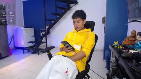 Snapshot of hardsexlove08 chatting on 01/06/26, 08:45 Andres Dean online show from 01/06/26, 08:45