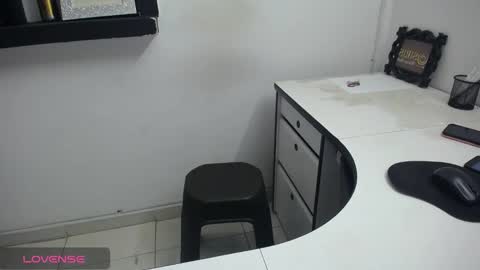 Snapshot of hardsexlove08 chatting on 02/28/26, 01:06 Andres Dean online show from 02/28/26, 01:06