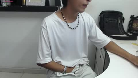 Snapshot of hardsexlove08 chatting on 03/22/26, 03:21 Andres Dean online show from 03/22/26, 03:21