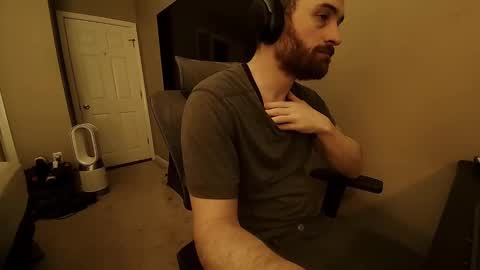 Tom online show from 09/18/25, 03:58