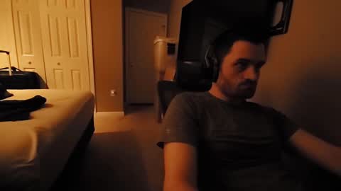 Tom online show from 09/28/25, 12:16