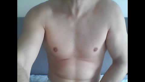 Snapshot of hardwanker75 chatting on 02/19/25, 10:34 hardwanker75 online show from 02/19/25, 10:34