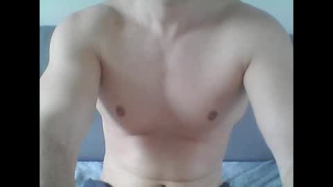 Snapshot of hardwanker75 chatting on 03/10/25, 10:26 hardwanker75 online show from 03/10/25, 10:26